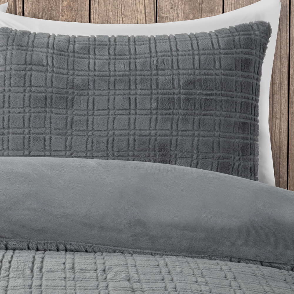 Check Faux Fur Duvet Set Grey Double Image 3