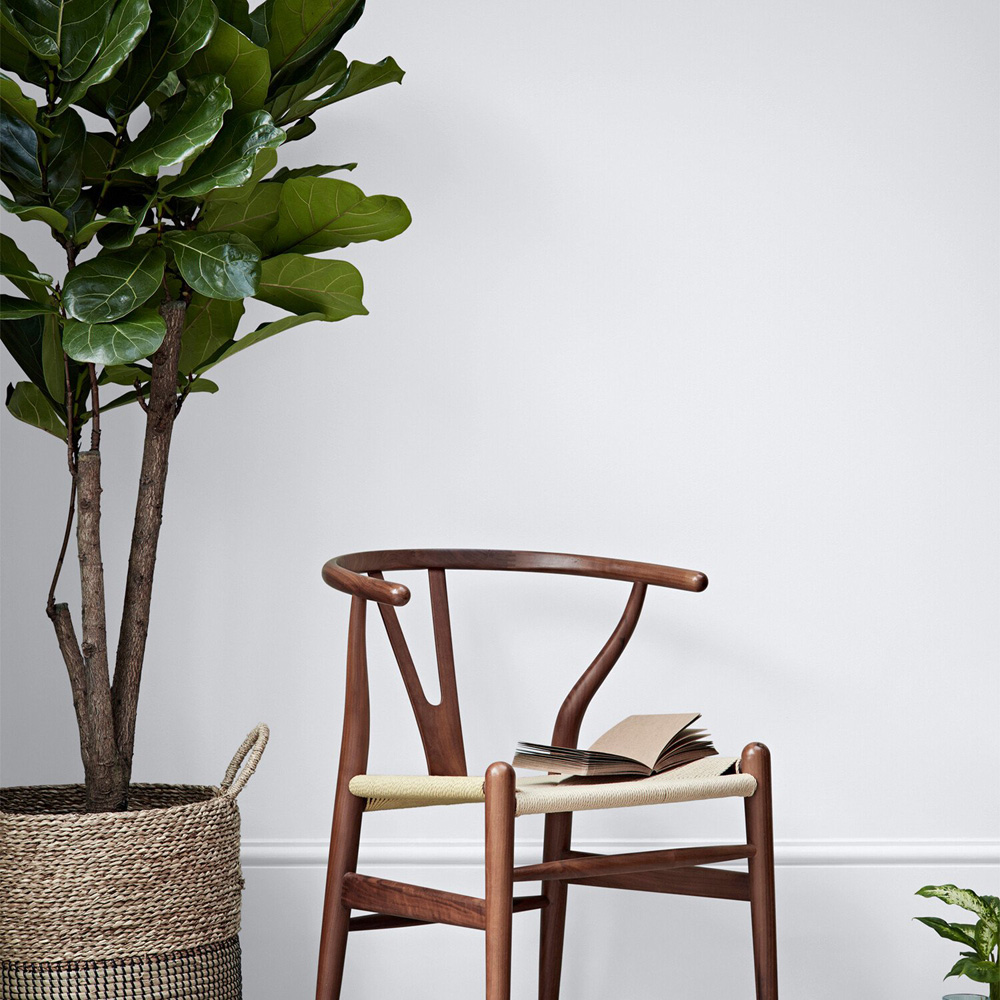 Crown Easyclean Clay White Matt Emulsion Multisurface Paint 2.5L Image 5