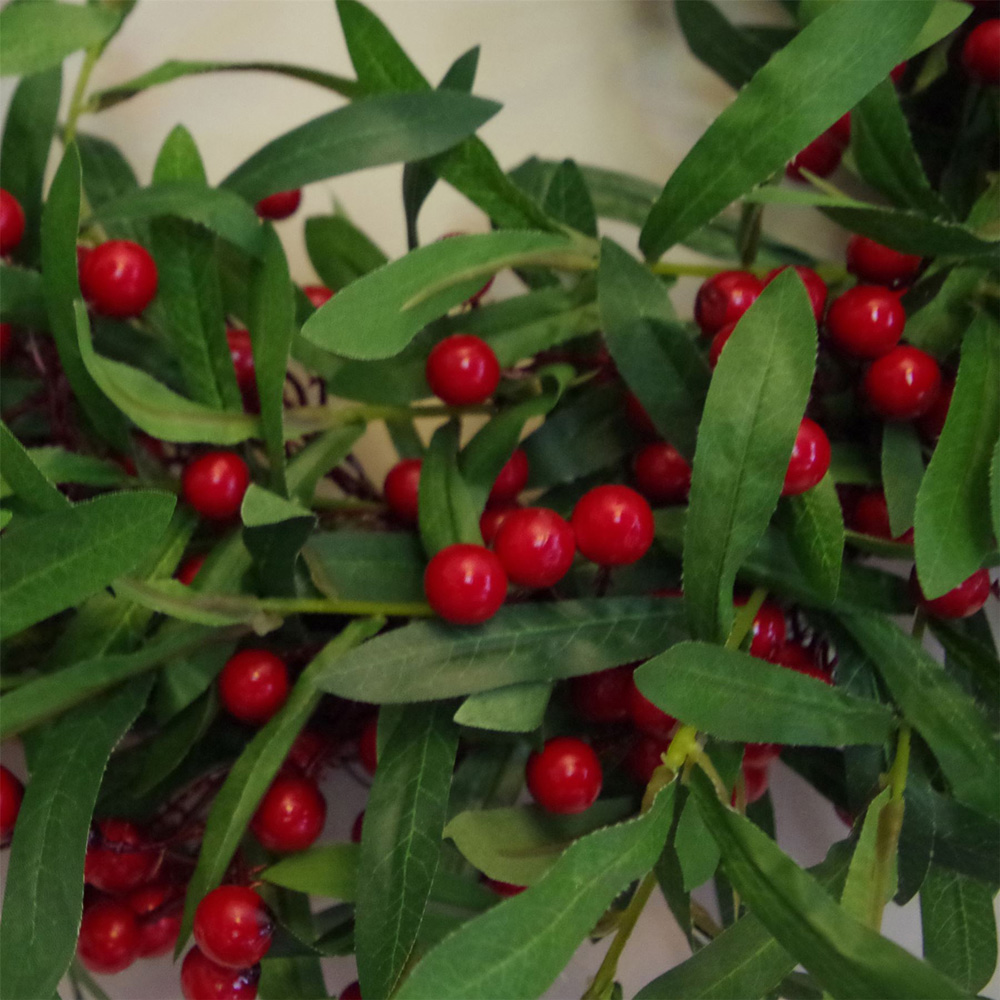 Leaf Christmas Mistletoe Red Berry Floristry Wreath 60cm Image 4