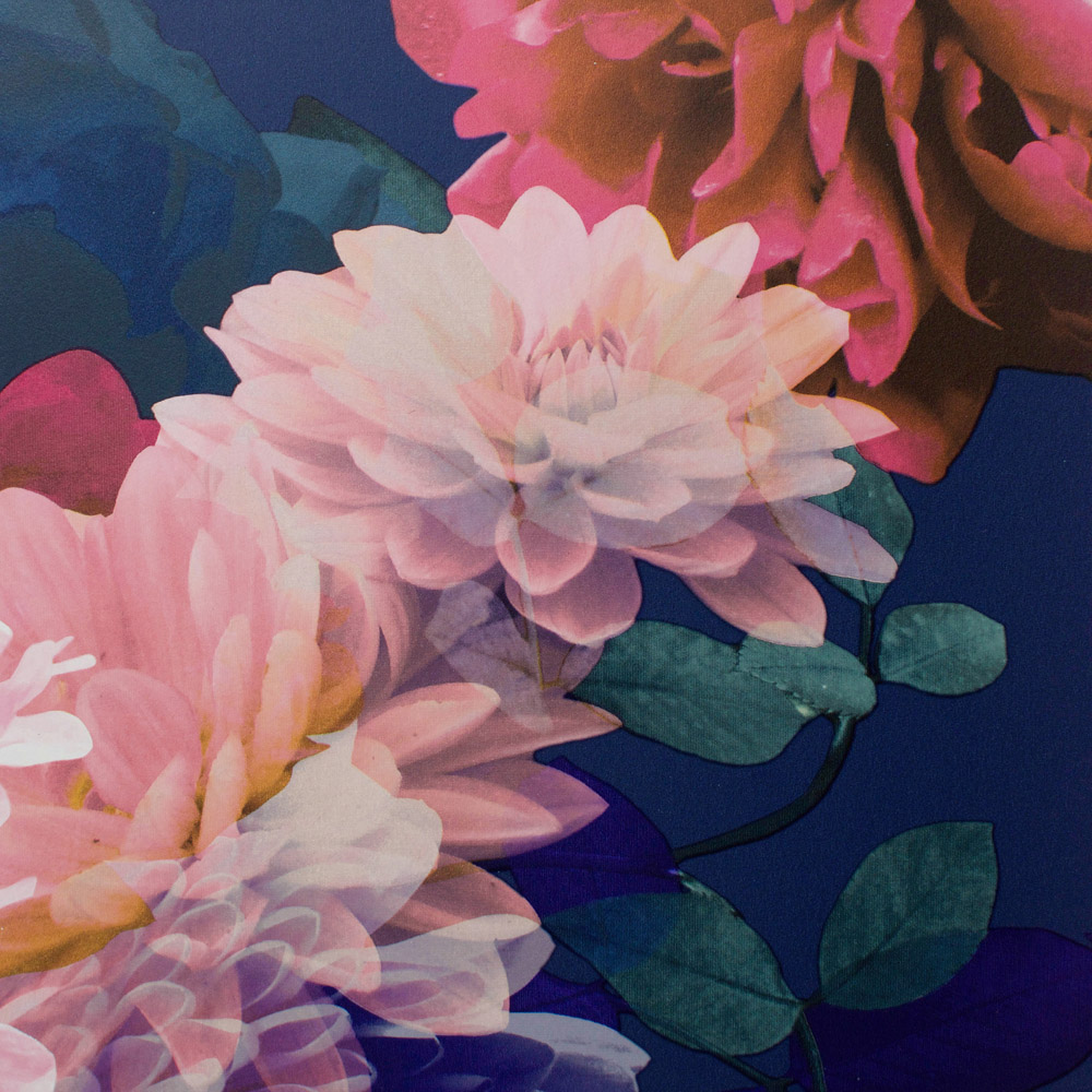 Lipsy Issey Blue Wallpaper Image 4