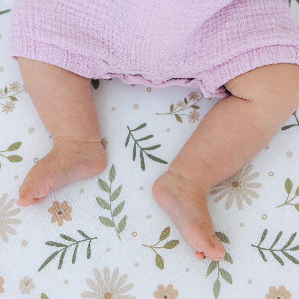 MHG Living Green and Flowers Jersey Cotton Fitted Cot Bed Sheet 120 x 60cm 2 Pack Image 3