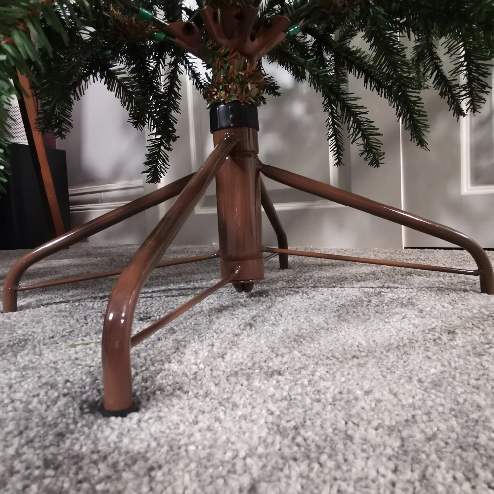 Premier Glenshee Spruce Natural Look Artificial Christmas Tree 5ft Image 4