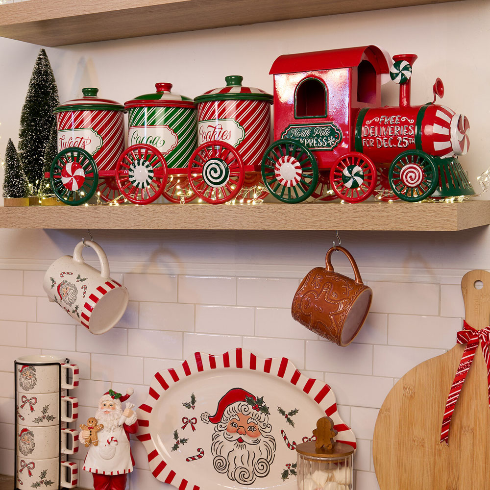 North Pole Cocoa Express Station Image 3