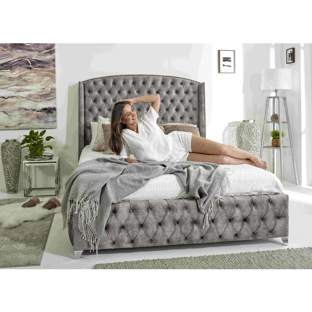 Eleganza Home Winfield King Size Silver Oakland Fabric Bed Frame with Chesterfield Headboard Image 6