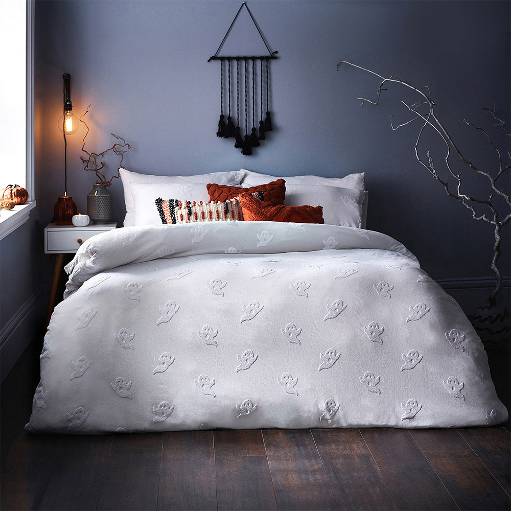 furn. Ghost Super King White Duvet Set Image 1