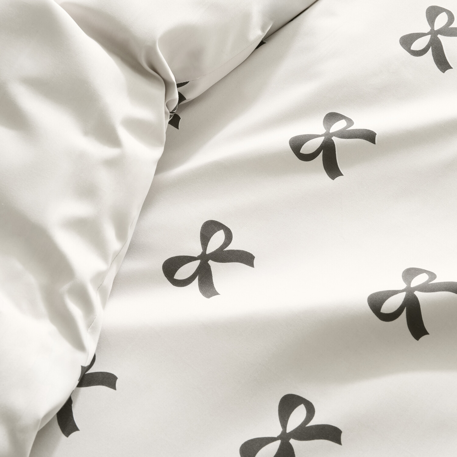 Polly Bows Duvet Set White King Image 4