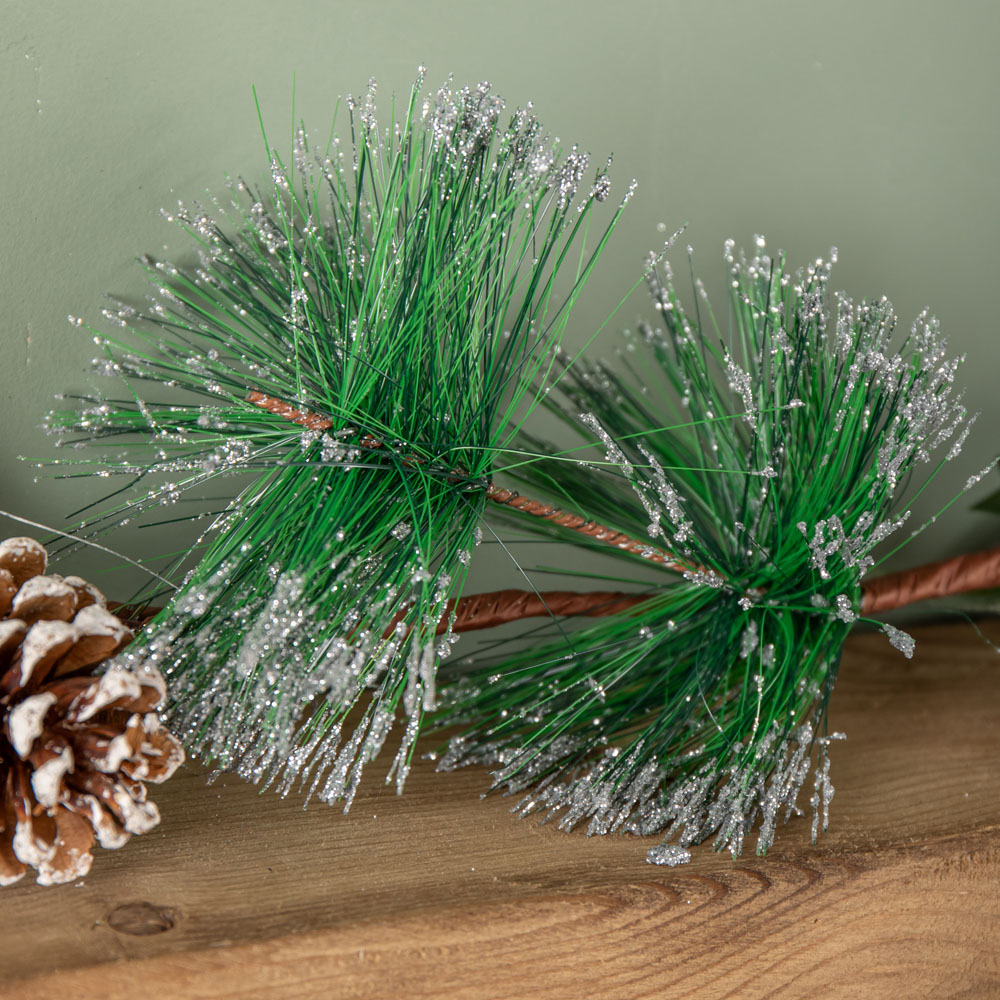Samuel Alexander Berry Garland with Pinecones and Silver Glitter Tips 150cm Image 7