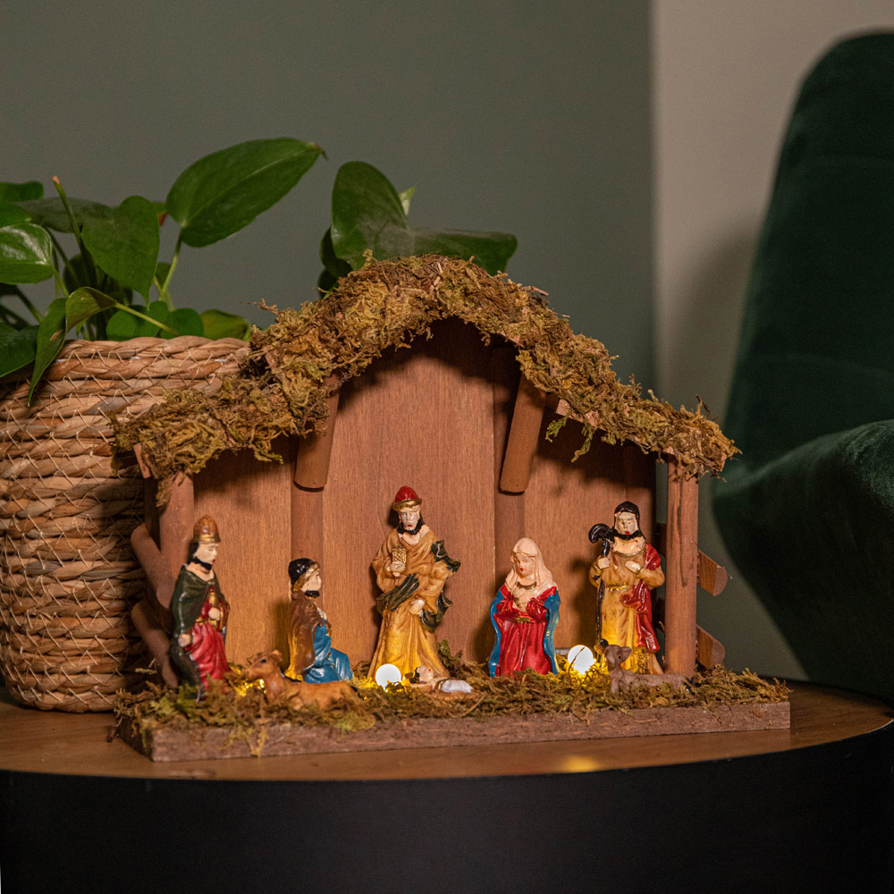Sam Nativity Samuel Alexander Light Up Wooden Nativity Scene Christmas Decoration ...