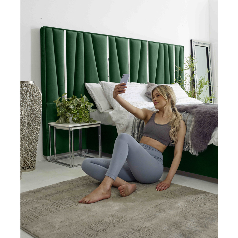 Eleganza Mila Single Green Plush Velvet Bed Frame with Lined Headboard Image 4