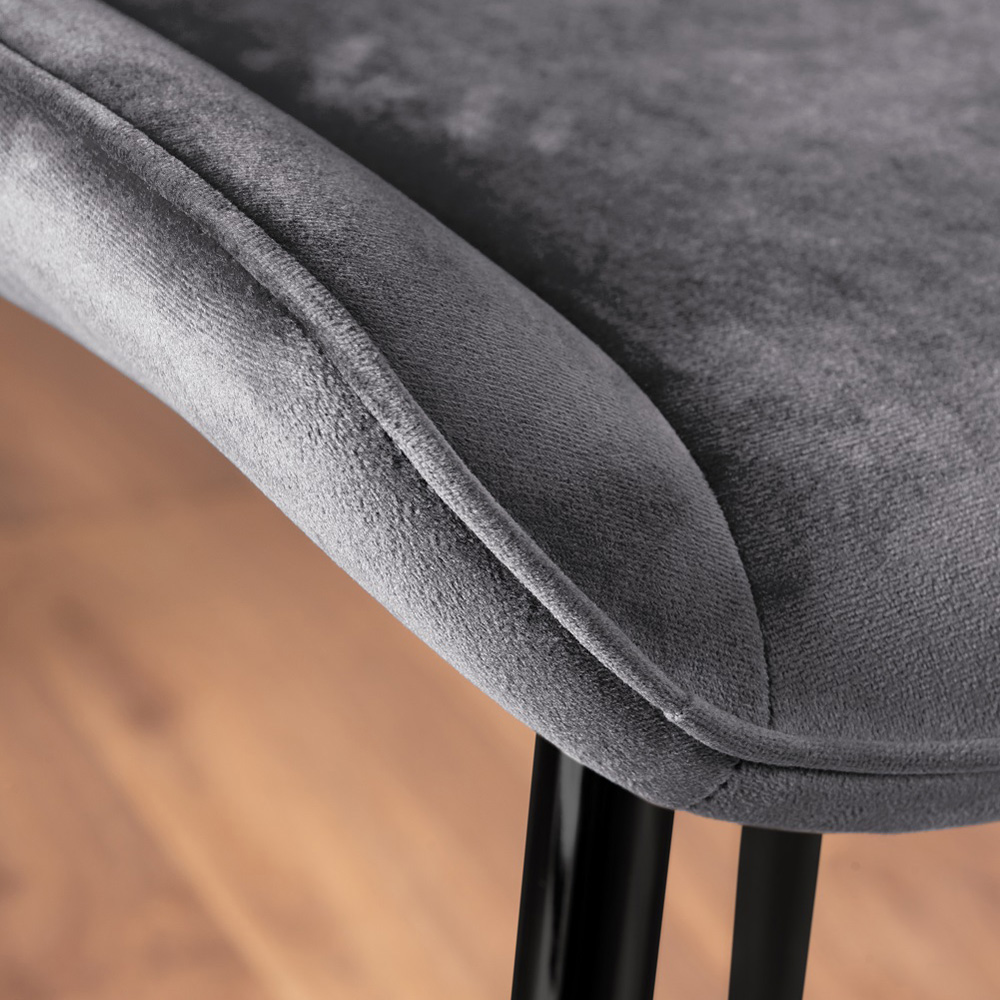 Furniturebox Copeland Cesano Marble Effect 6 Seater Dining Set White Grey and Black Image 8