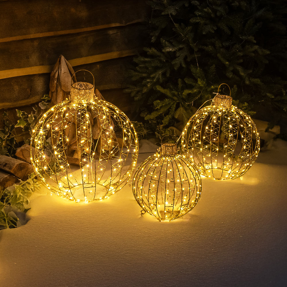 The Christmas Centre 360 Warm White LED Pre-Lit Gold Light-Up Ball 3 Piece Image 4