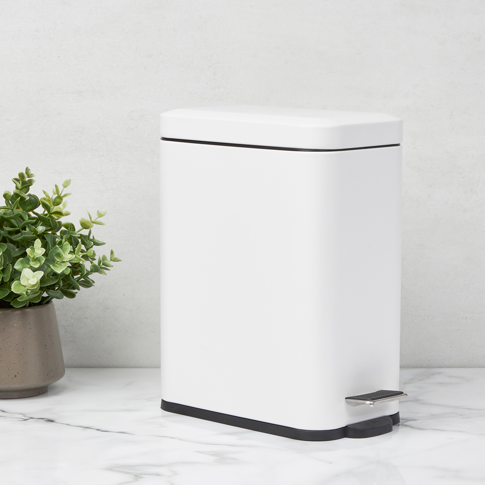Pifco Slim Line White Steel Pedal Bin with Slow Close Lid 5L Image 4