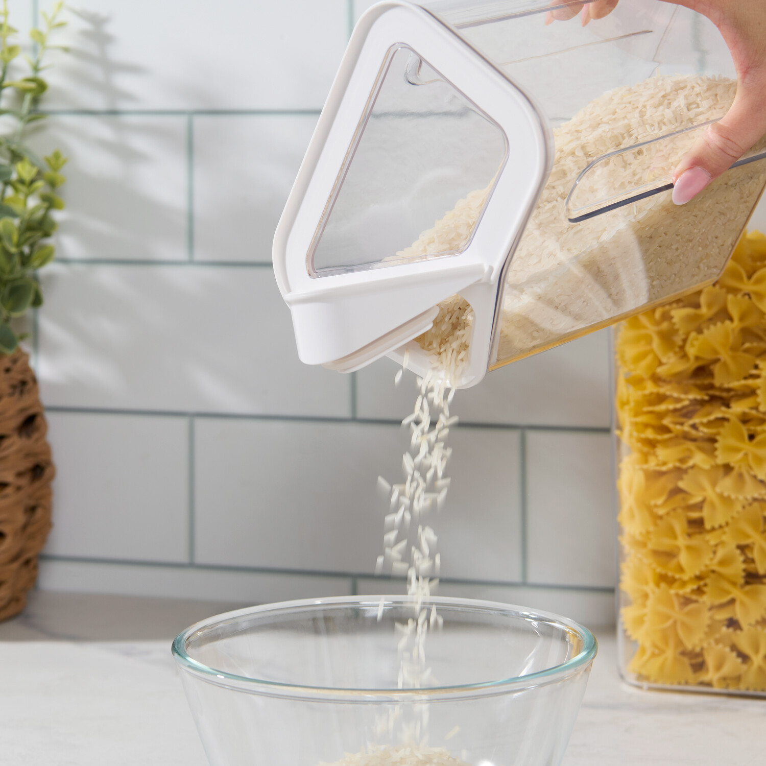 Airtight Corner Lid Food Container Clear 690 ml Image 2