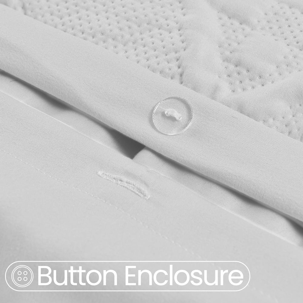 Velosso King Size White Quilted Knit Duvet Set Image 3