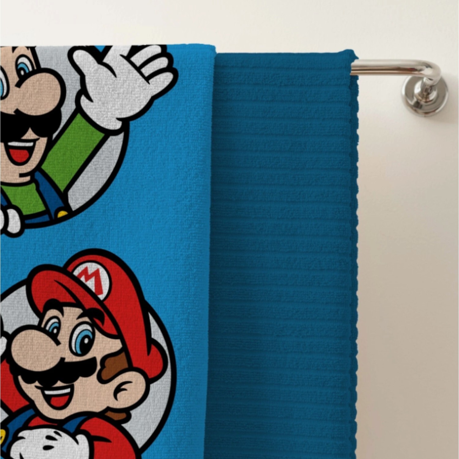 Nintendo Mario and Luigi Towel Blue Image 4