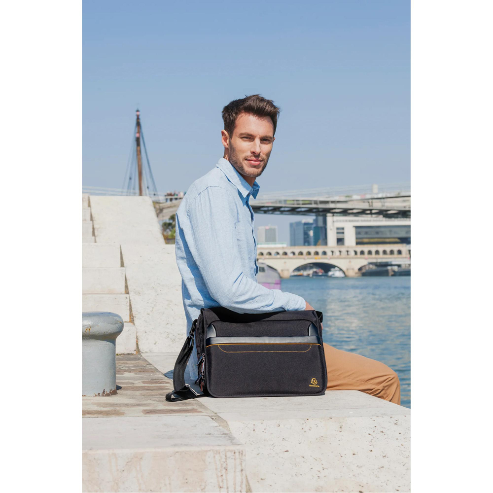 Exacompta Exactive 14 inch Black Lightweight Padded Laptop Messenger Bag Image 7