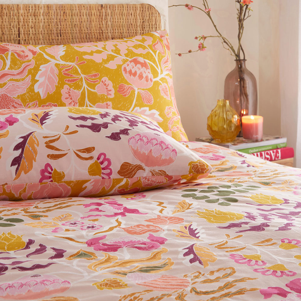 furn. Protea Double Pink Duvet Set Image 3