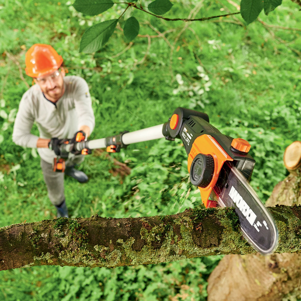 Worx WG349E 20V Cordless 18cm Pole Chainsaw with Battery and Charger Image 5