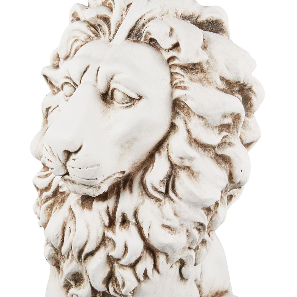 Lion Decoration - White Image 3