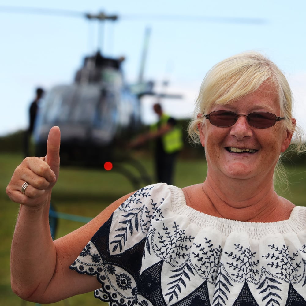 Activity Superstore Helicopter Flight with Bubbly Glass and Chocolates Gift Experience Image 5