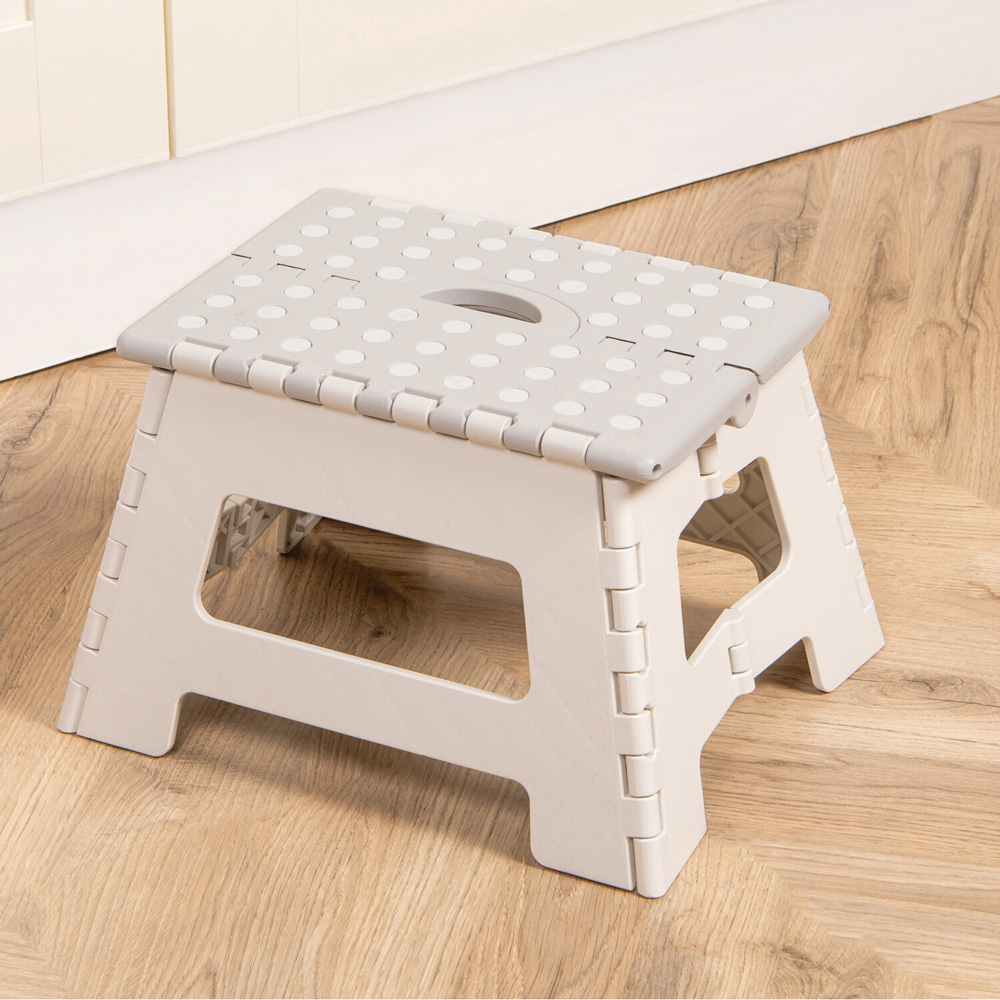 My Home Foldable Step Stool Image 3