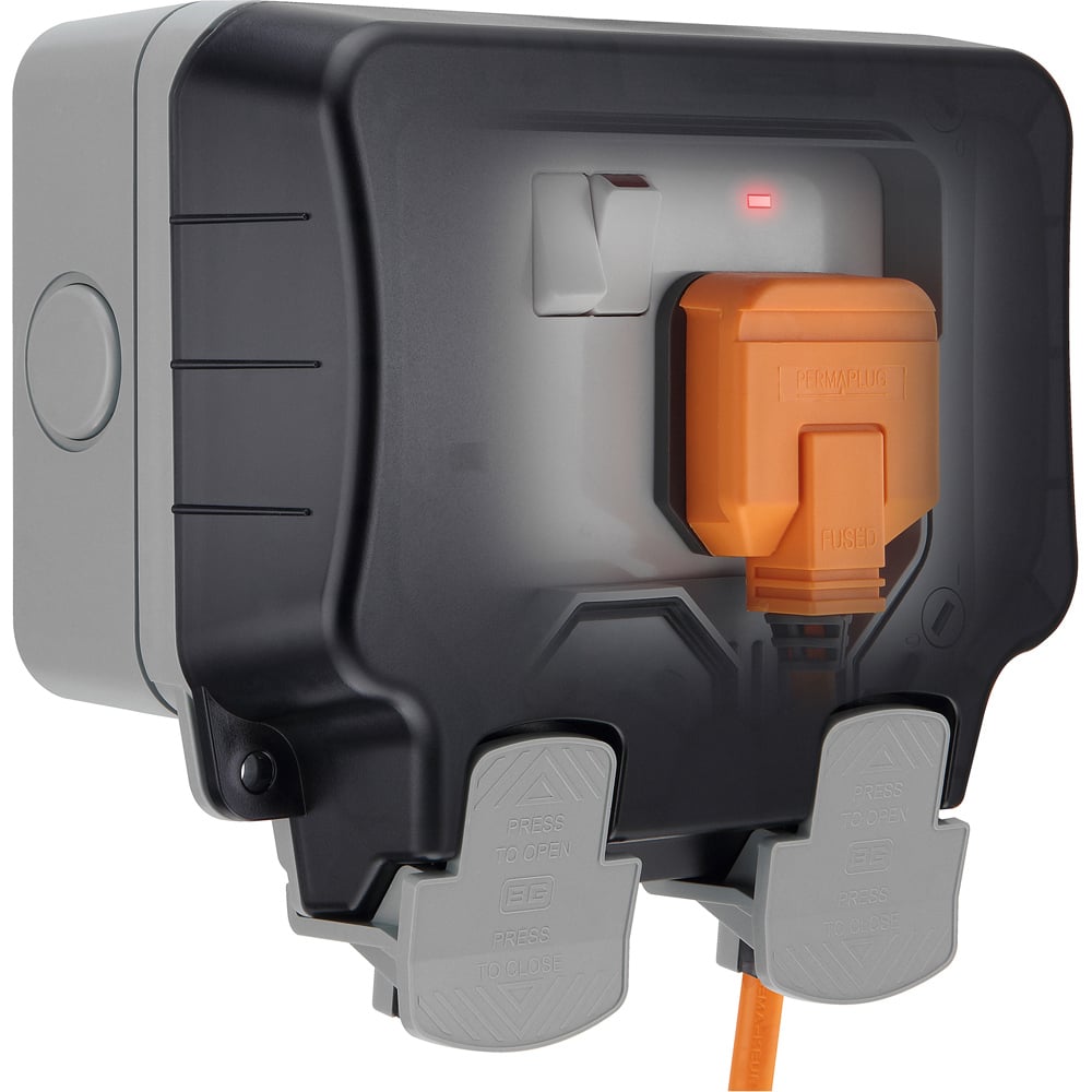 BG 13A Weatherproof Double Switched Power Socket Image 1