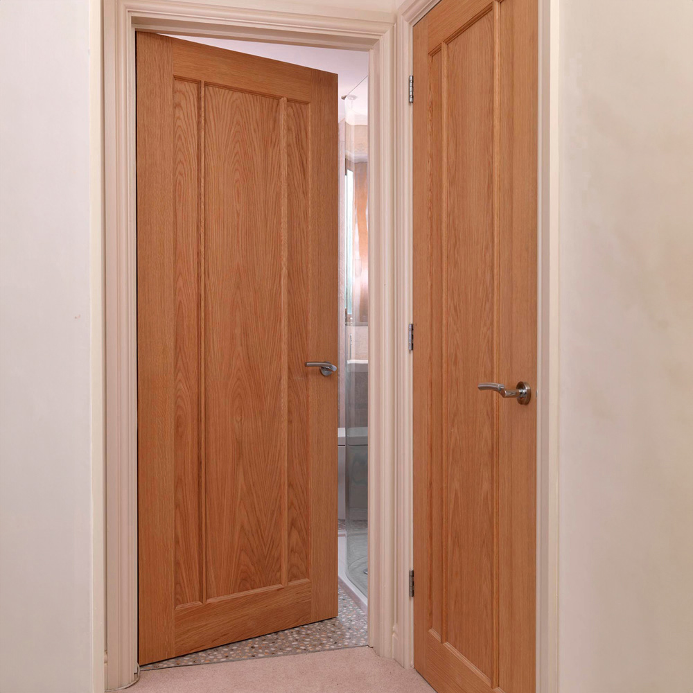 JB Kind Eden Oak Veneered FD30 Unfinished Internal Door 1981 x 686mm Image 2