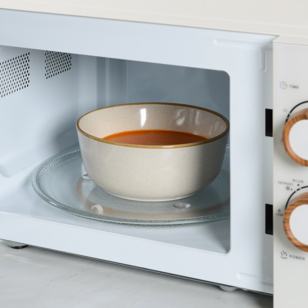 Sanctuary 20L Mechanical Microwave Oven White Image 4