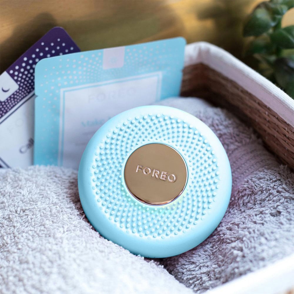 FOREO UFO Mini Mint Face Mask Treatment Device Image 2
