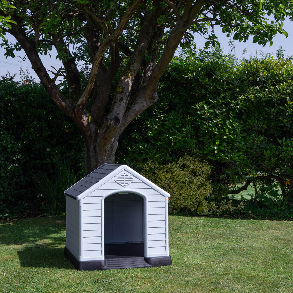 Samuel Alexander Small Grey Outdoor Plastic Dog House with Raised Bed 82 x 76cm Image 3