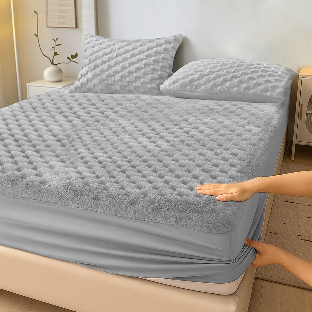 Velosso Super King Size Silver Chunky Popcorn Fitted Sheet Image 2