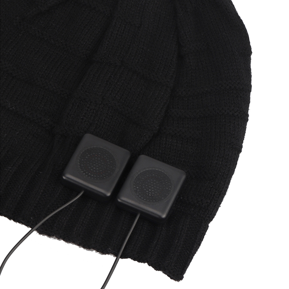 August EPA25B Black Beanie Hat with Wireless Rechargeable Bluetooth Headphones and Mic Image 2