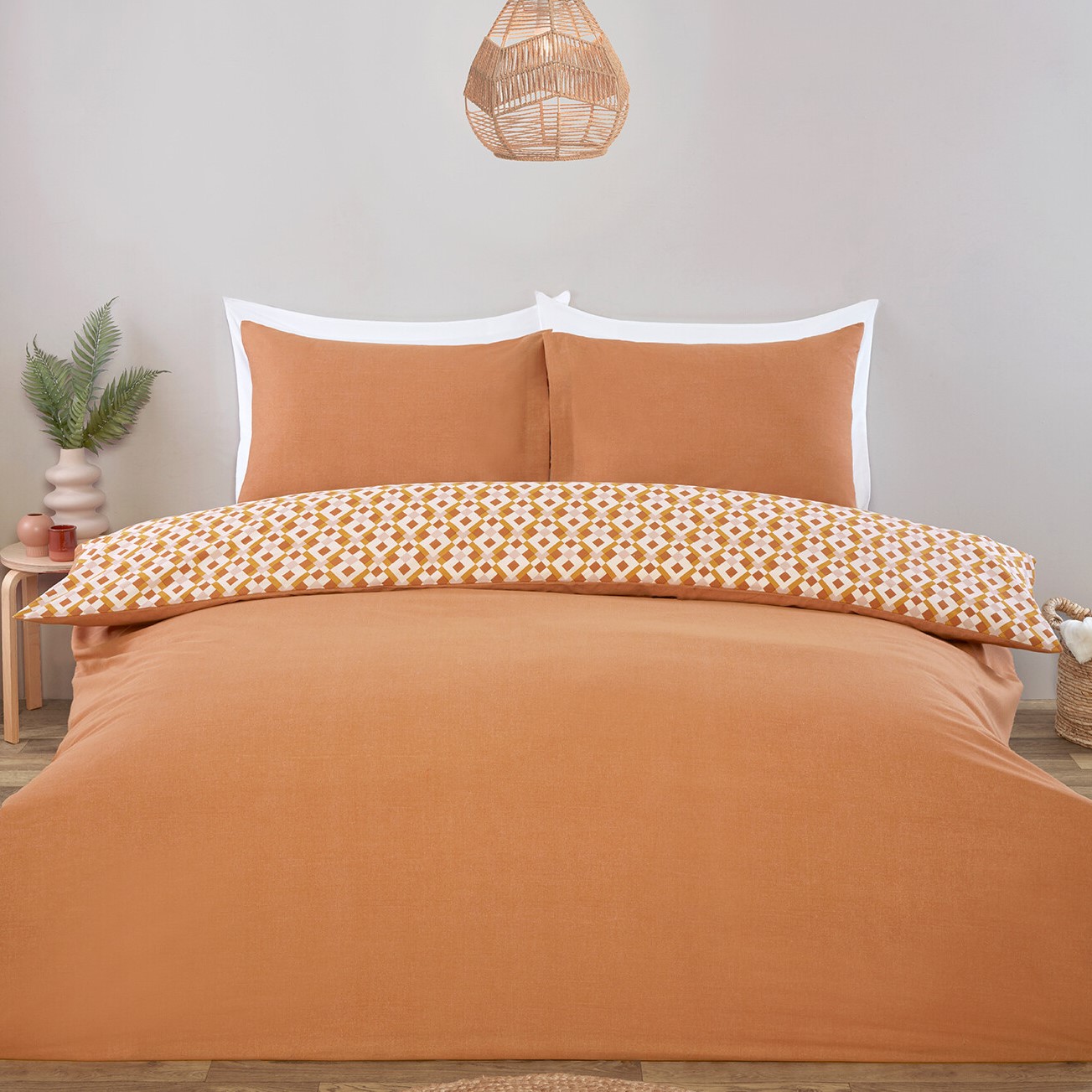 Dalton Reversible Geometric Duvet Set - Rust / Single Image 1