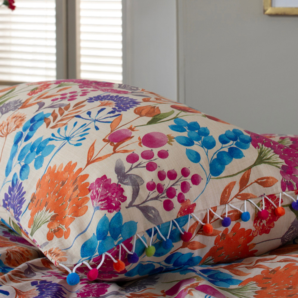 The Lyndon Company Single Vintage Floral Duvet Set with Cushion Cover Image 2