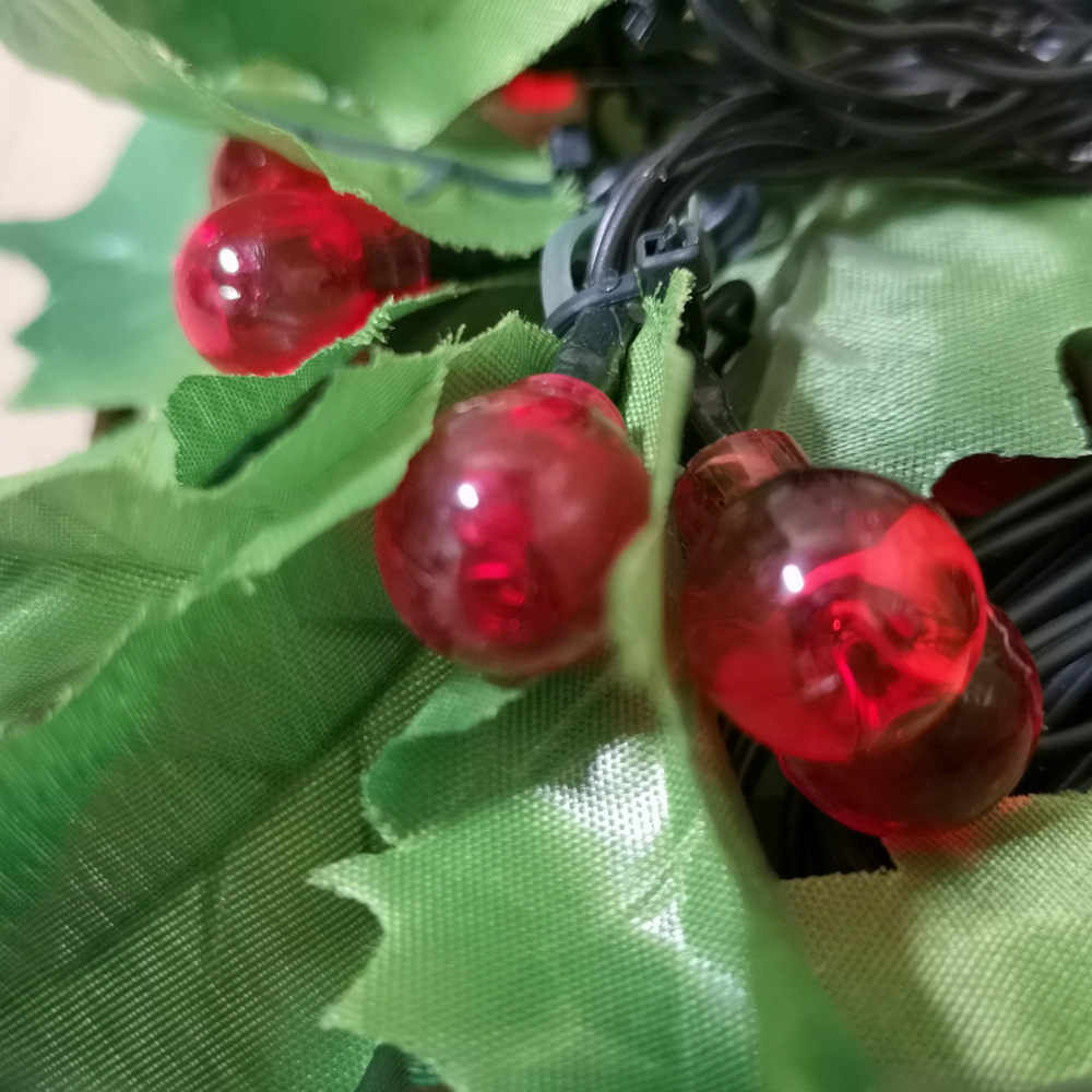 Samuel Alexander Christmas Wreath with Red Berry 360cm Image 5