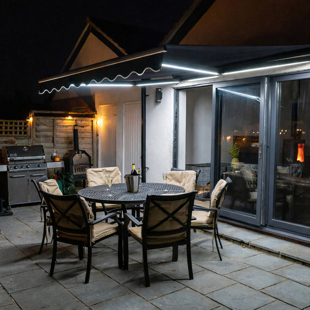 Jack Stonehouse Black Manual Awning 2.5 x 2m Image 4