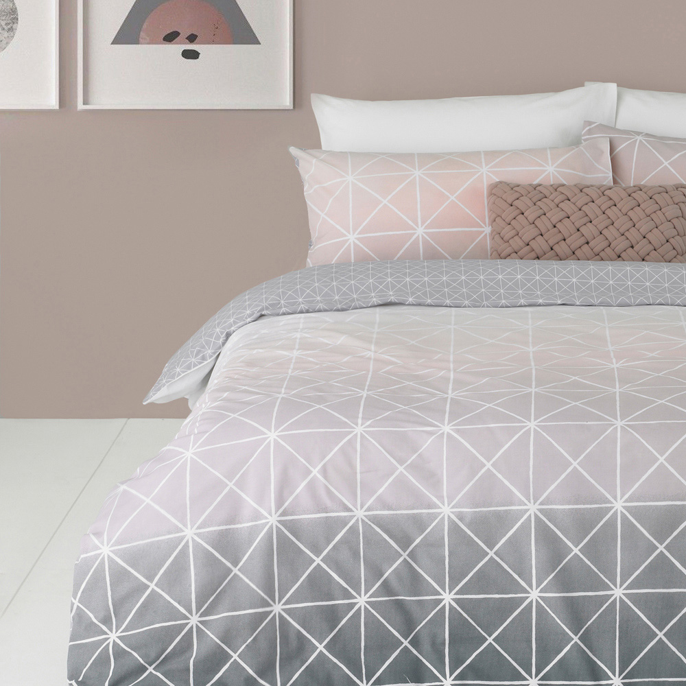 furn. Spectrum Single Pink Gradient Geometric Duvet Cover Set Image 3