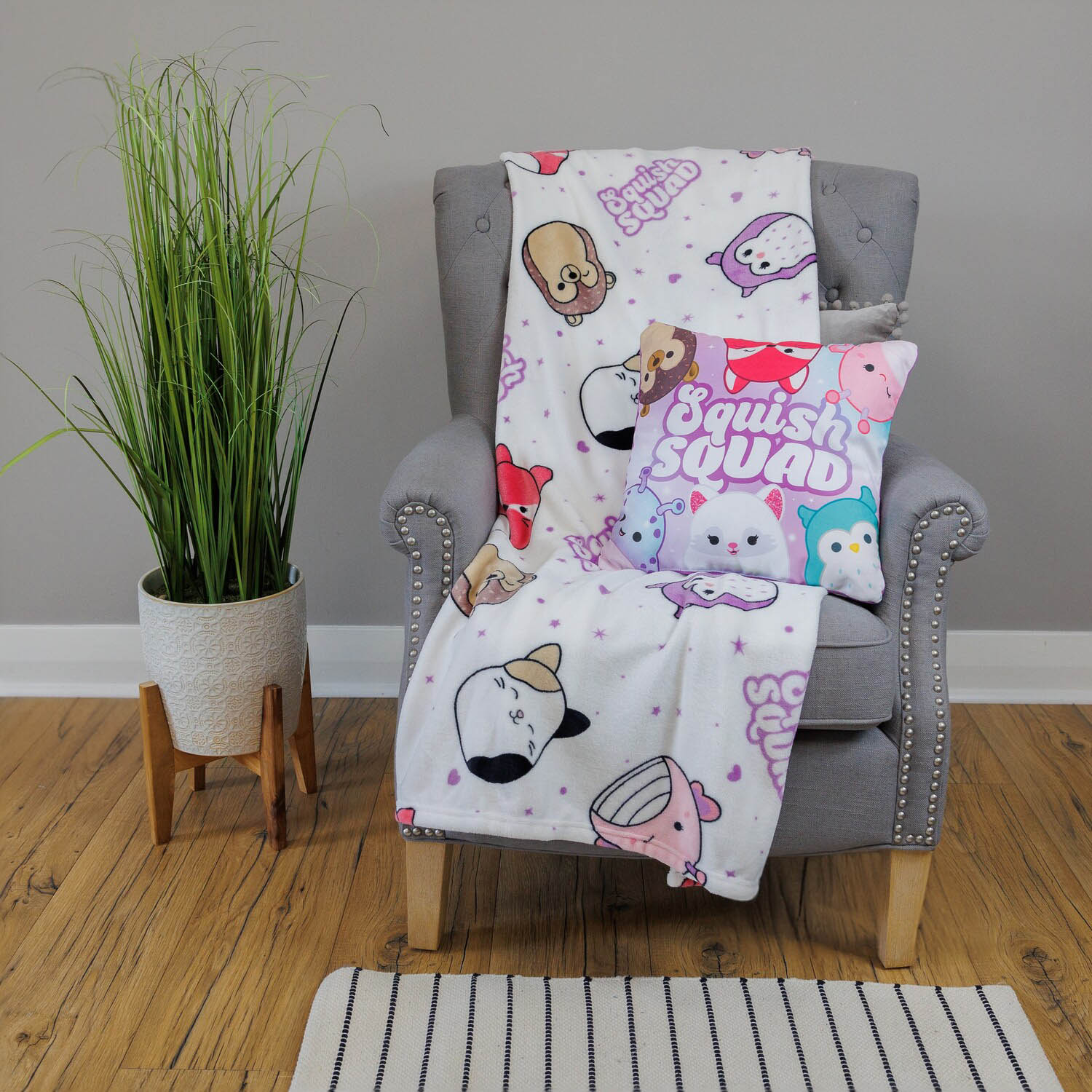 Squishmallows Brights White Fleece Kids Throw 150 x 100cm Image 8