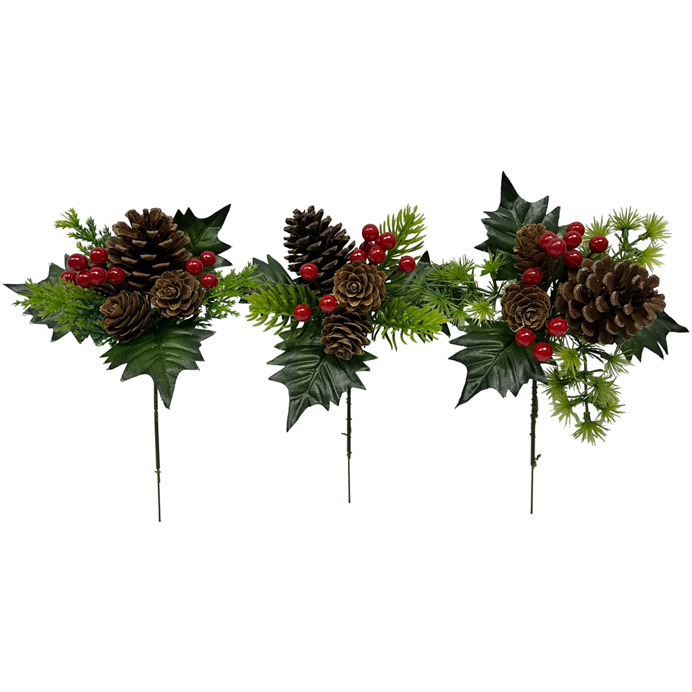Single Natural Pine Cone and Berry Pick Image 1