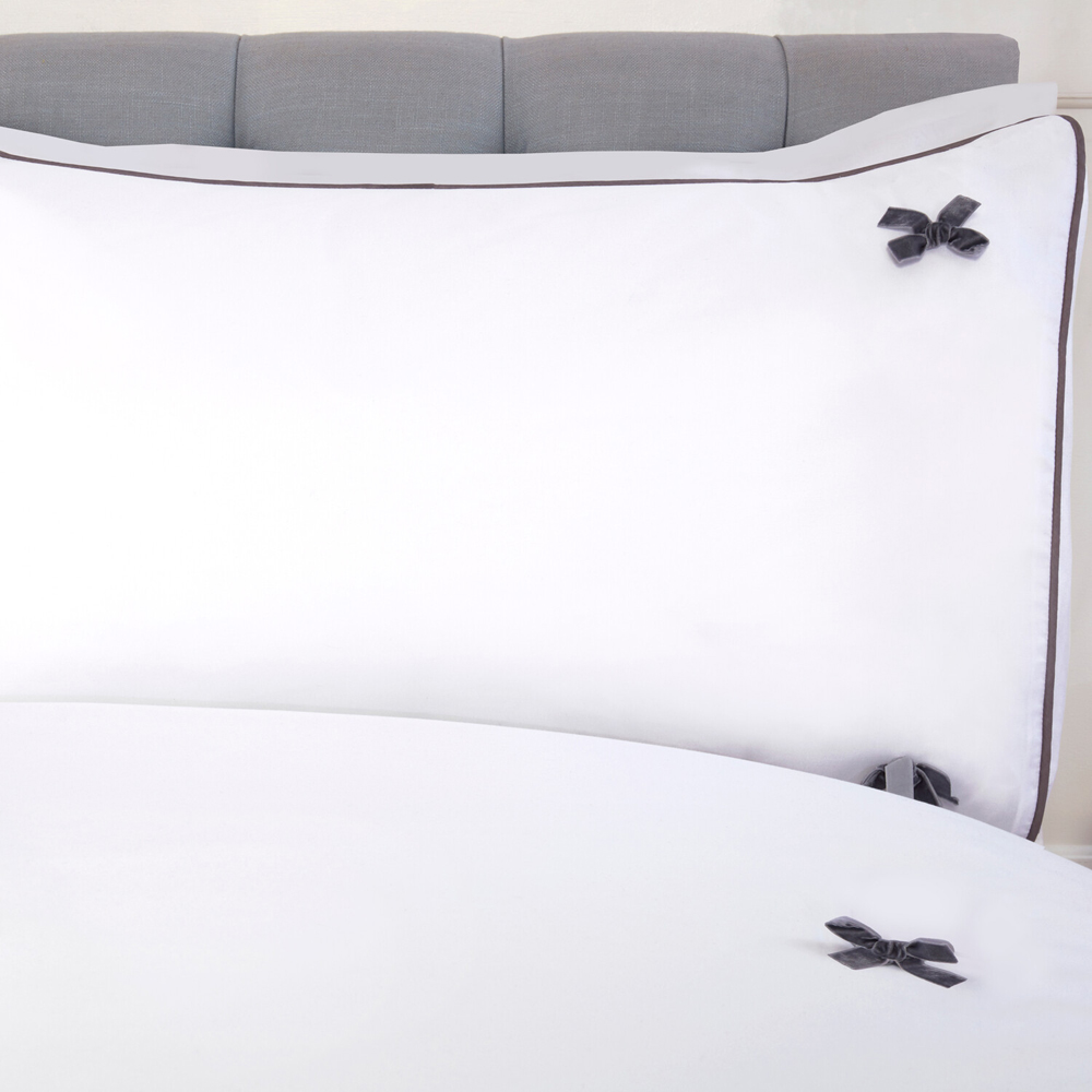 Belle Bow BeddingWhiteSingle Image 4