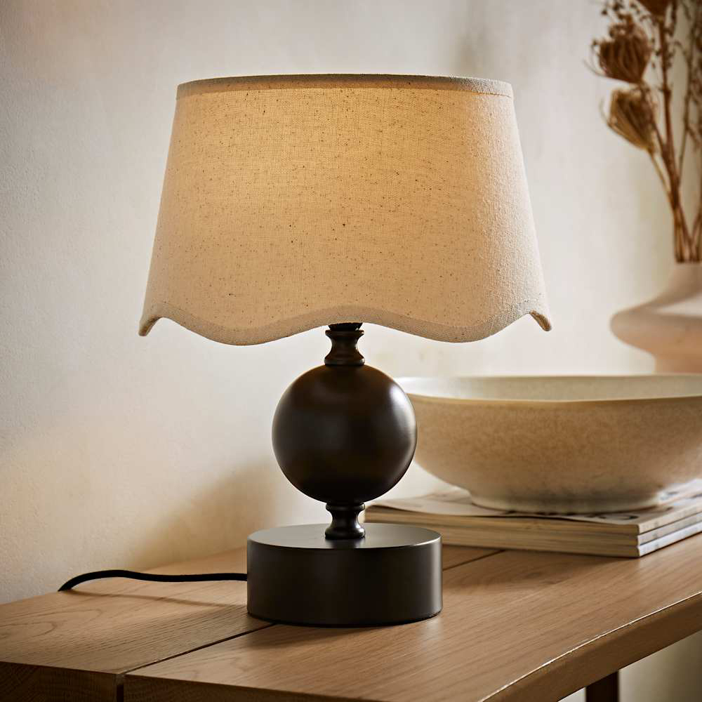 ValueLights Anthony Linen Scallop Shade Candlestick LED Table Lamp with Bulb Image 3