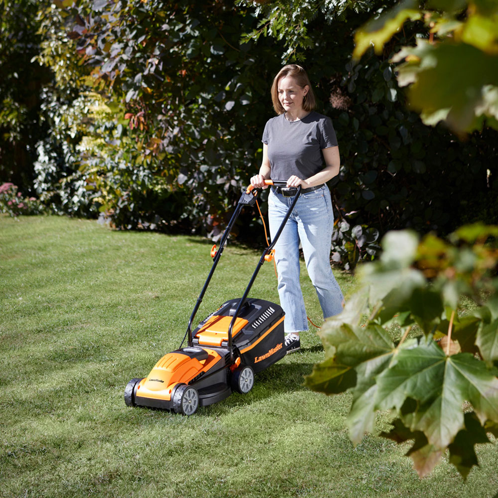 LawnMaster M2EB1232M 1200W 32cm Electric Lawn Mower with Rear Roller Image 2