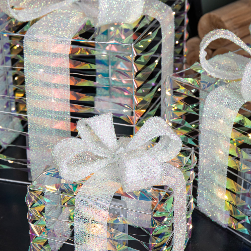 Samuel Alexander 90 Warm White LED Light Up Star Shimmer Christmas Parcel Decoration 3 Pack Image 7