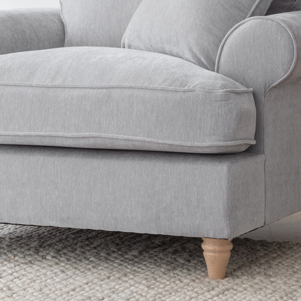 The Victoria Ice Armchair Image 3