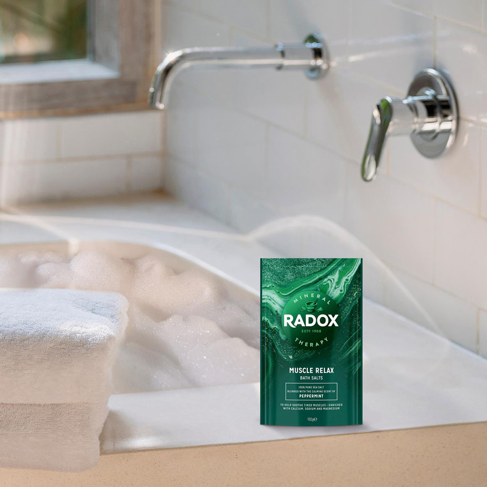 Radox Peppermint Muscle Relax Therapy Bath Salt 900g 4 Pack Image 2