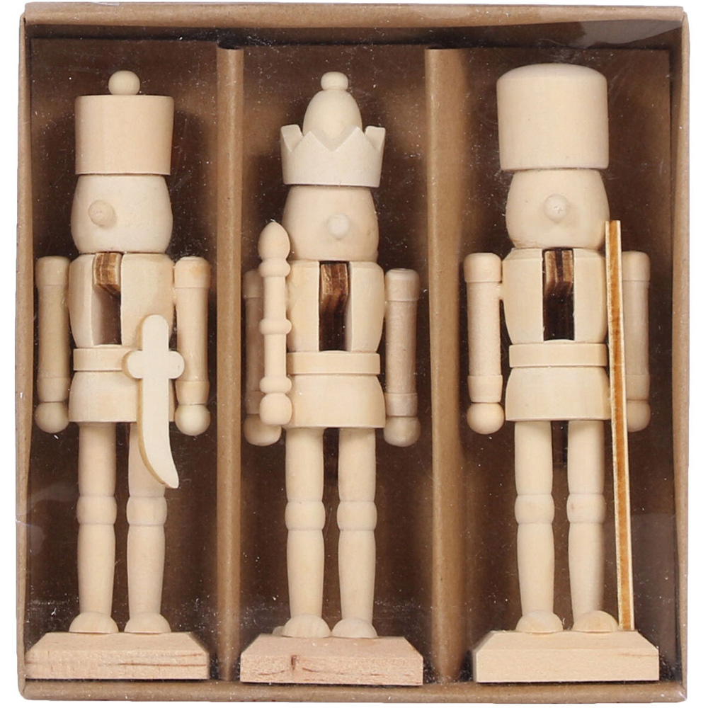 Wooden Nutcrackers Set of 3 Image