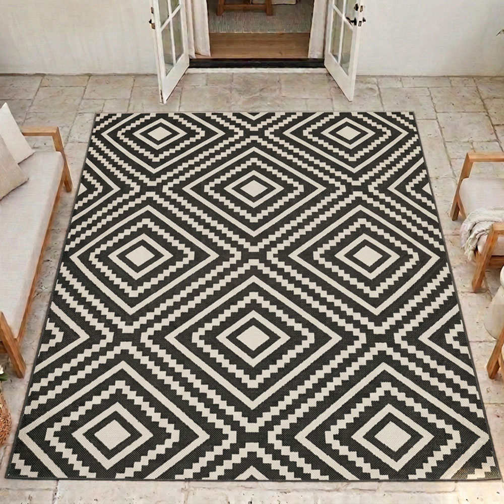 Portland Rugstyle Black Large Diamond Rug 200 x 290cm Image 1