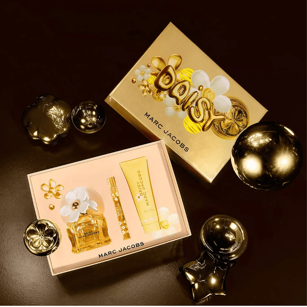 Marc Jacobs Daisy Eau De Toilette Spray and Body Lotion Gift Set 100ml Image 2