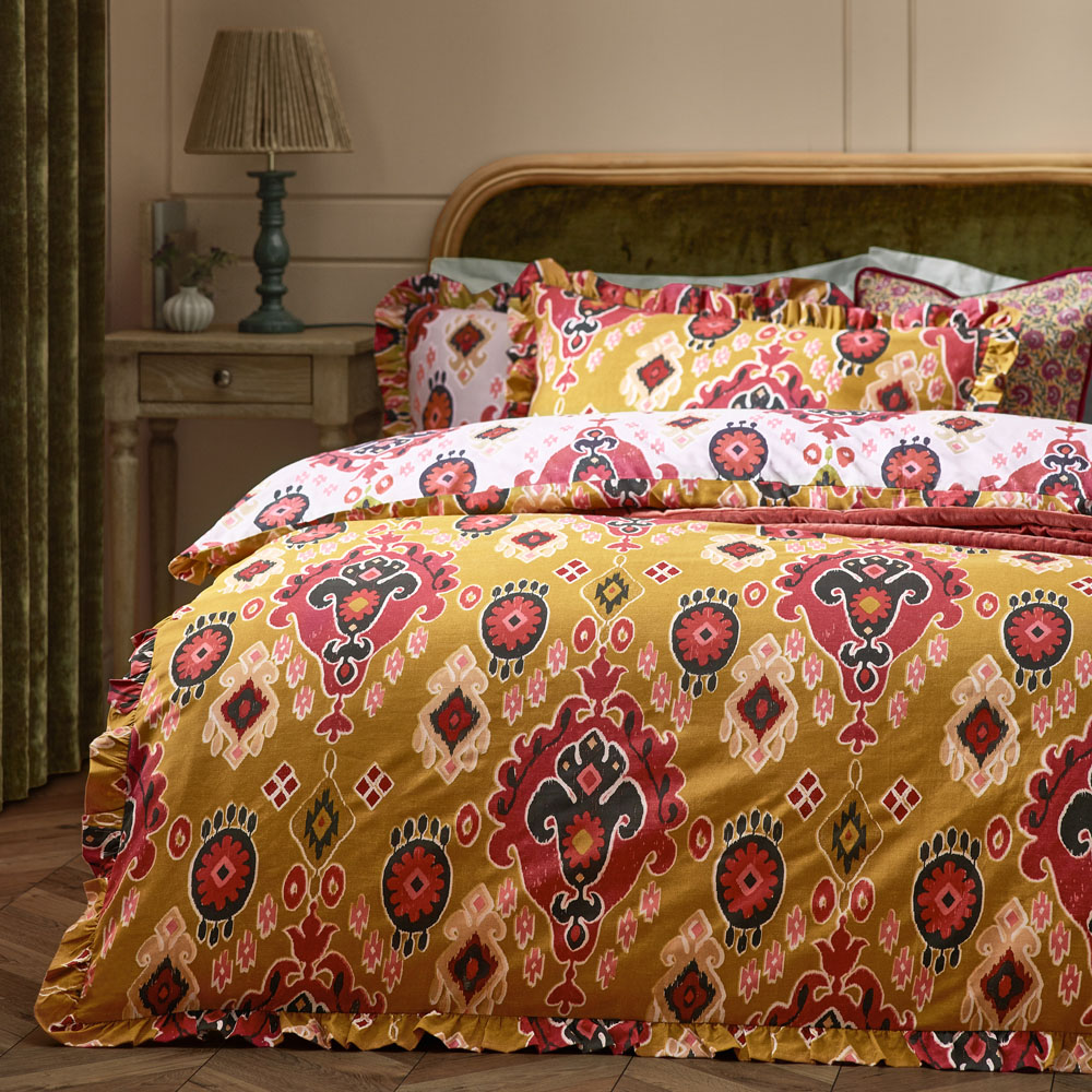 Paoletti Dawson Ikat King Size Reversible Amber Duvet Set Image 2