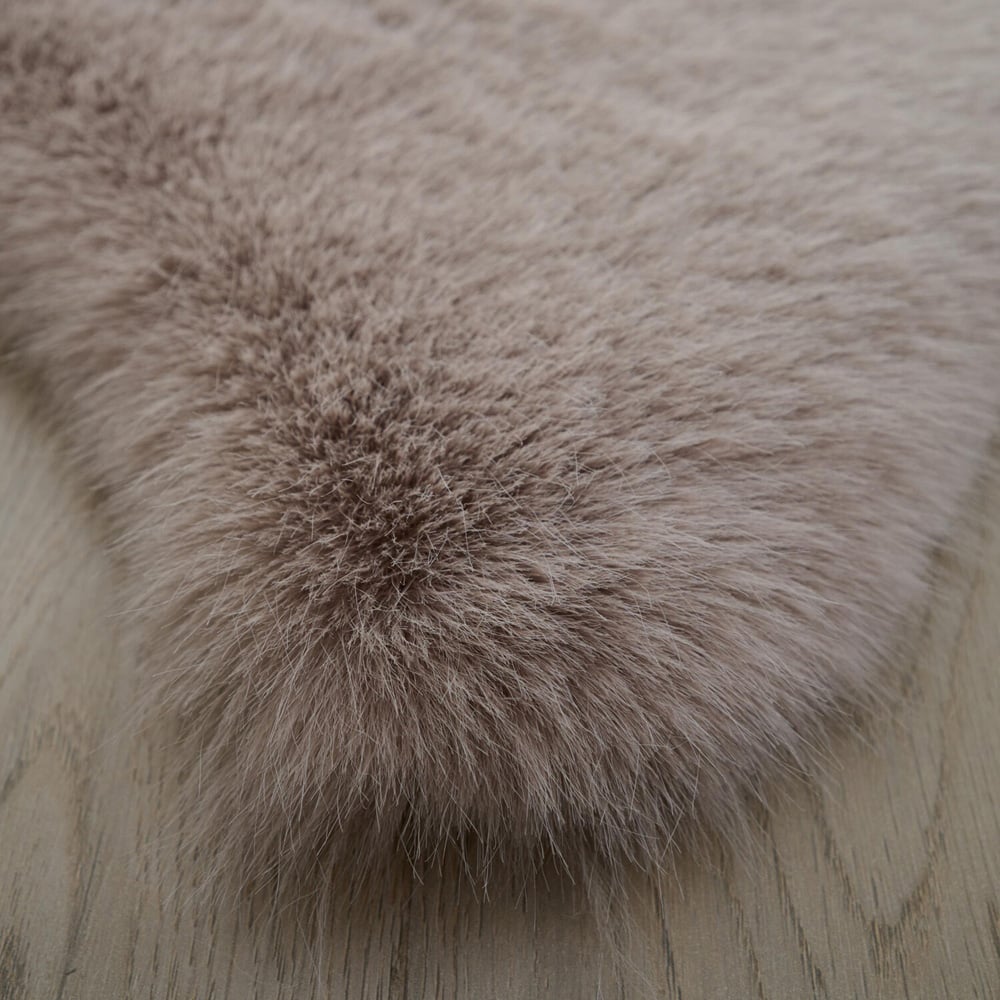 Luxury Faux Fox Fur Rug - Pebble Image 2